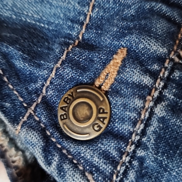 Baby GAP coveralls. - Picture 3 of 3